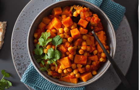 curry-ceci-e-patate-vegan-diego-parente-nutrizionista