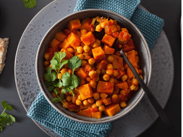 curry-ceci-e-patate-vegan-diego-parente-nutrizionista